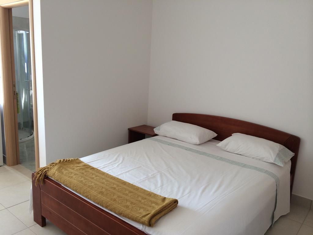 Apartments Franov Bibinje Rom bilde